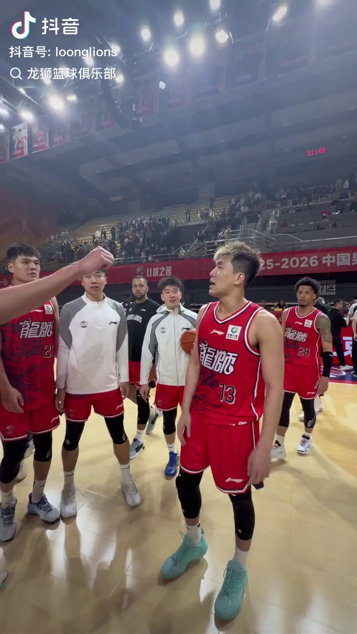 星空体育app-广州队今晨调整名单；志在CBA常规赛名次提升；媒体盛赞；心理建设被强调的简单介绍